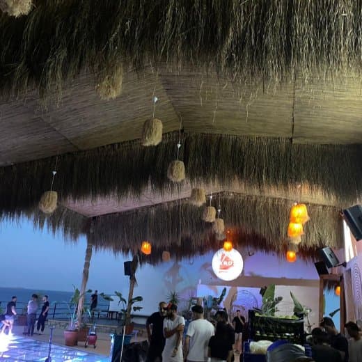 Beach Club Hasır Tavan & Aydınlatma — Çeşme / İzmir