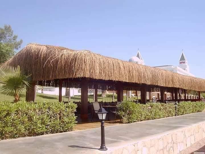 Otel Yürüyüş Yolu Hasır Pergola — Belek / Antalya